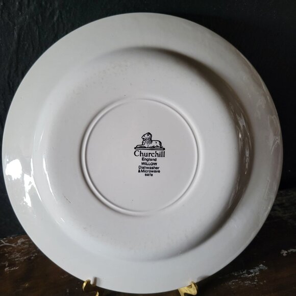 Vintage Churchill England Blue Willow Dinner Plate Chinoiserie - 9.625" *Chip - Picture 3 of 5